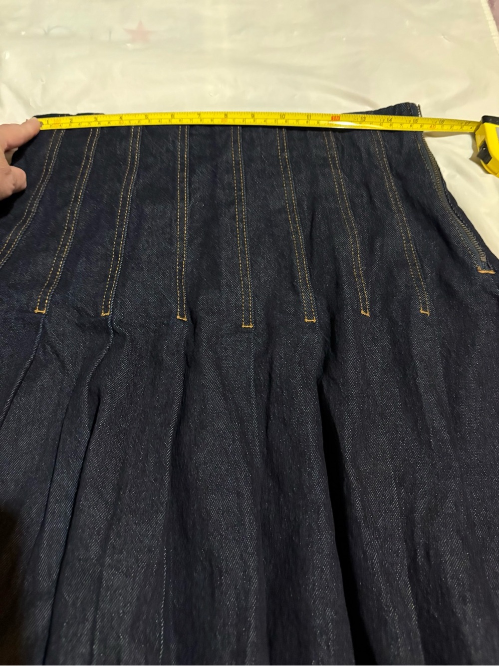 Free Assembly Stitch Pleated Dark Blue Denim Midi Skirt - Picture 7 of 16